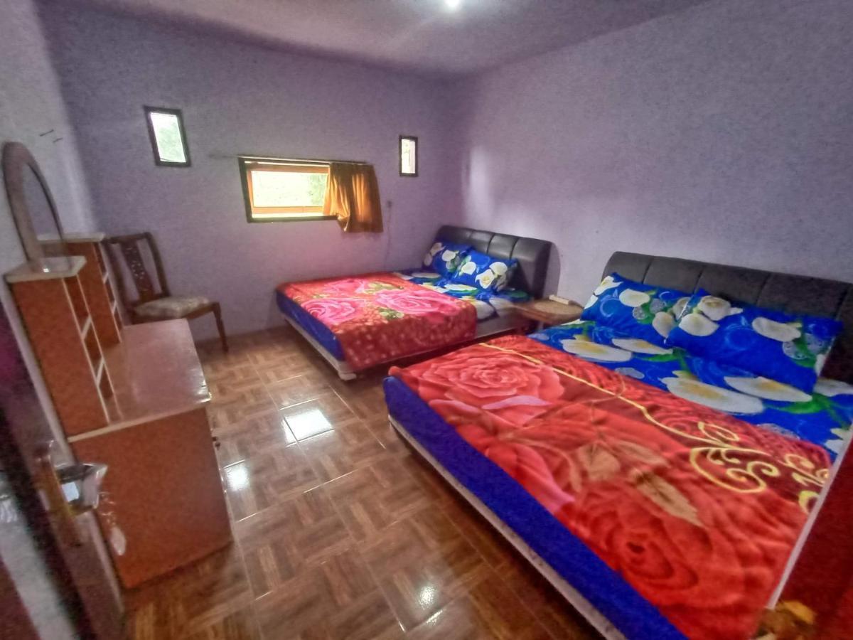 Elen Homestay By Abm Бромо Екстериор снимка