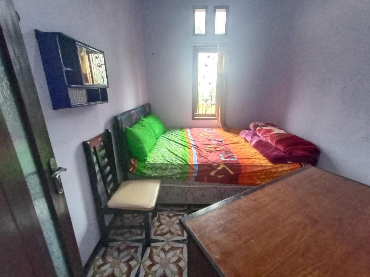 Elen Homestay By Abm Бромо Екстериор снимка