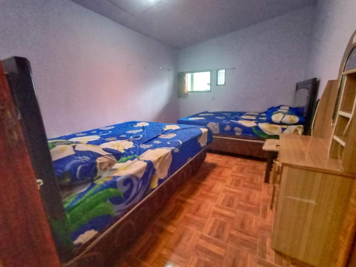 Elen Homestay By Abm Бромо Екстериор снимка