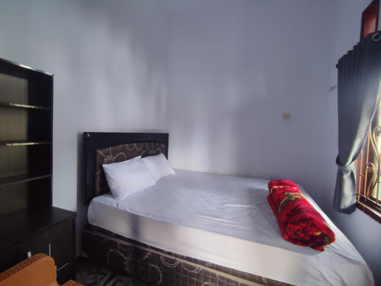 Elen Homestay By Abm Бромо Екстериор снимка