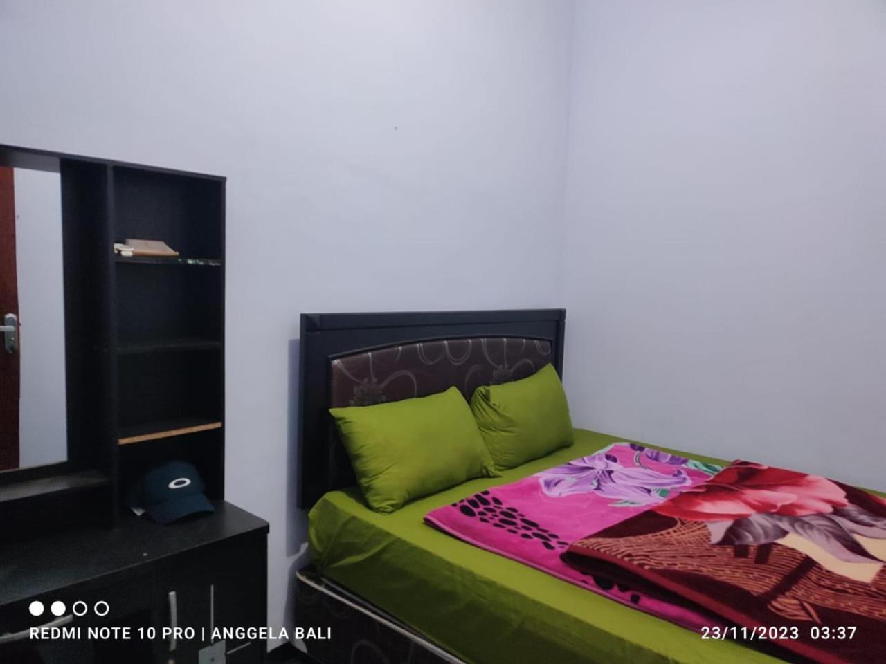 Elen Homestay By Abm Бромо Екстериор снимка