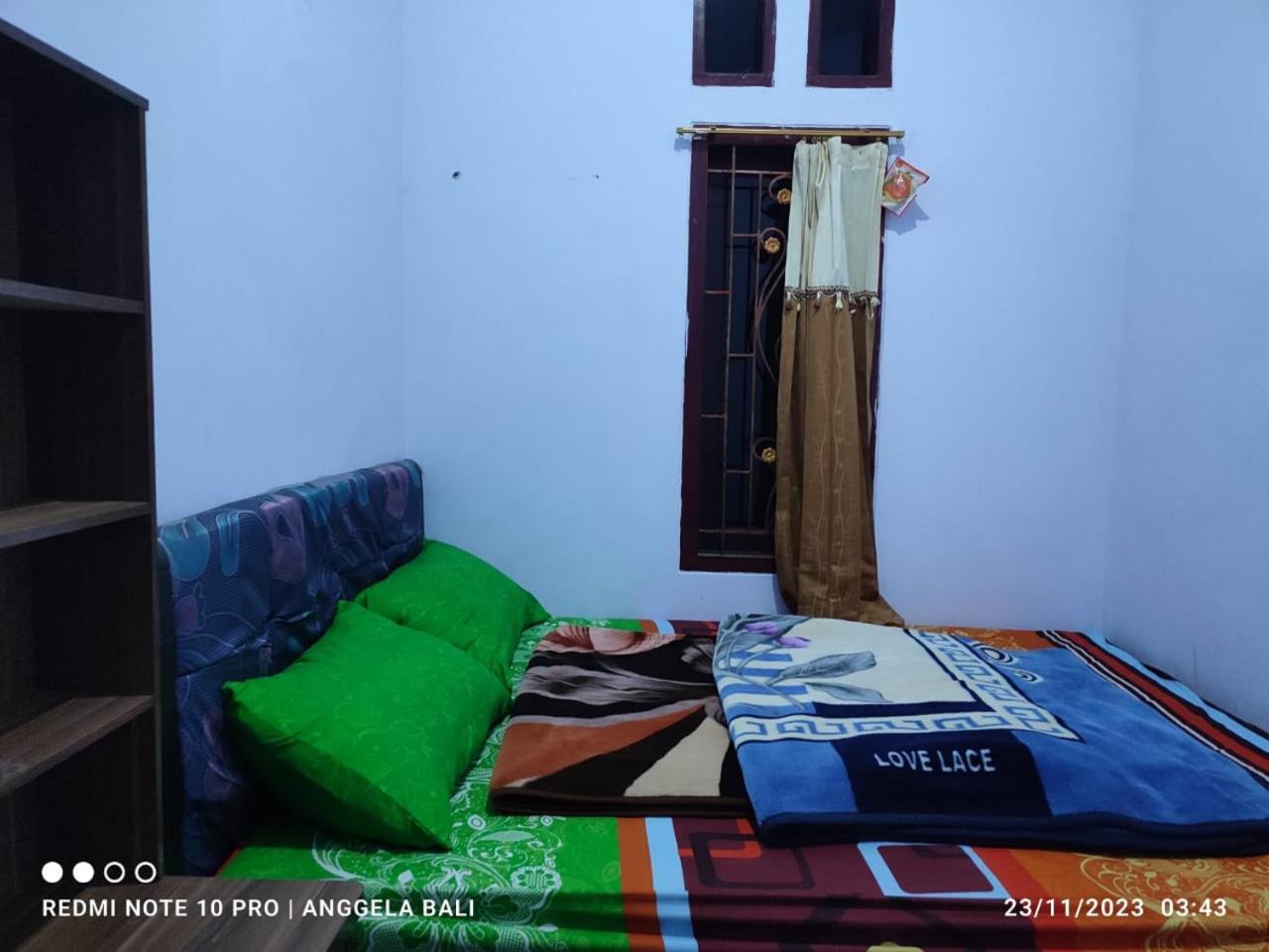 Elen Homestay By Abm Бромо Екстериор снимка